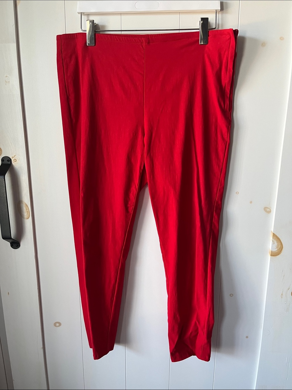 Slim Red Women's Leggings - Smooth Stretch Fit